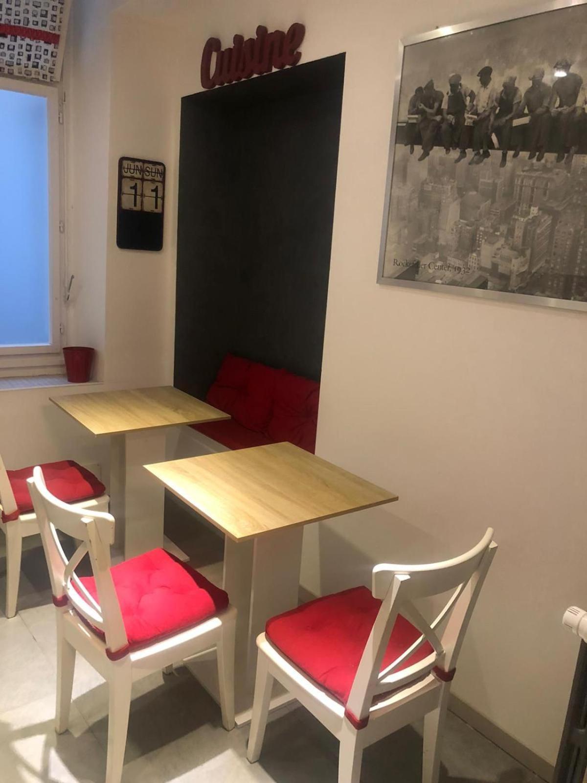 The First Apartment Trieste Bagian luar foto