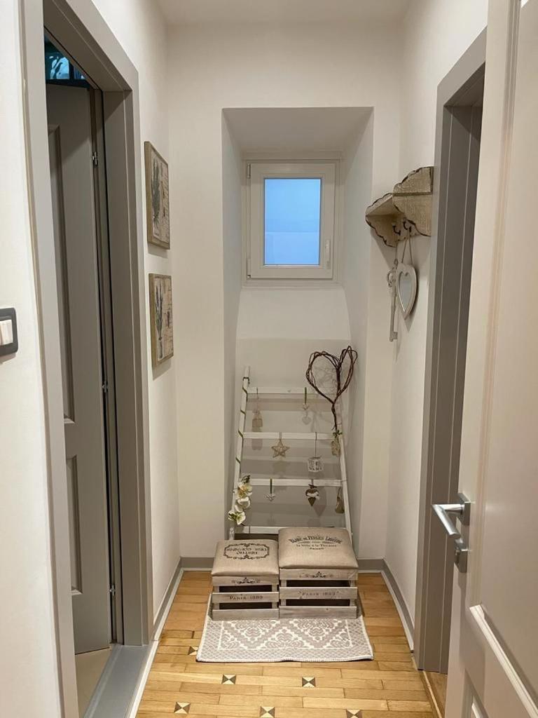 The First Apartment Trieste Bagian luar foto