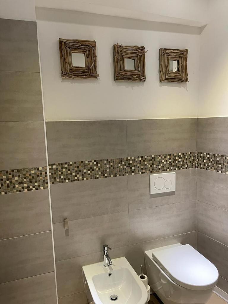 The First Apartment Trieste Bagian luar foto
