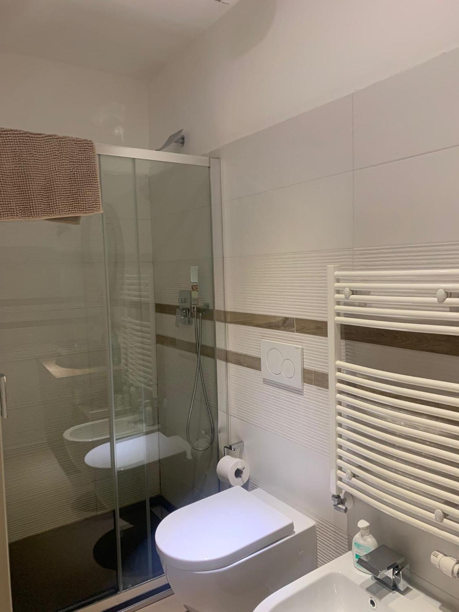 The First Apartment Trieste Bagian luar foto